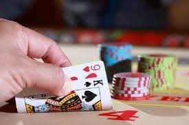 winph111 casino live baccarat table with dealer welcoming new Philippines players